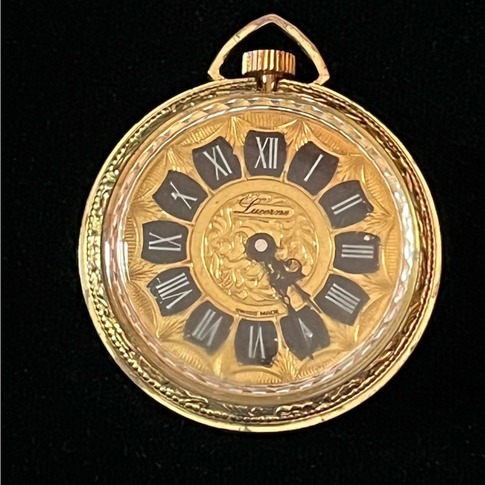 Lucerne Swiss Women's  Ornate Pocket Watch Pendant